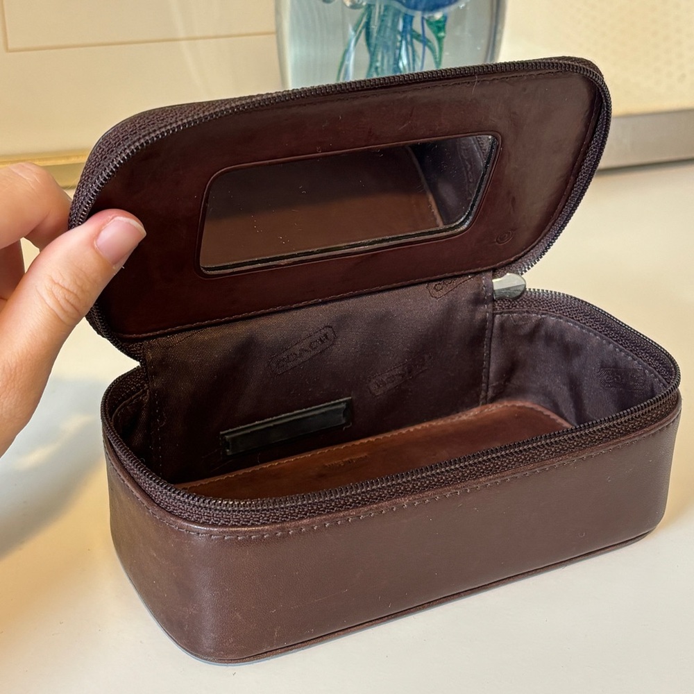 Coach Vintage Leather Chubby Zipper Closure Travel Cosmetic Case with Mirror